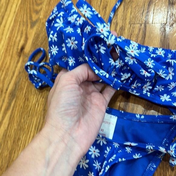 Daisy String Bikini Bathing Suit Swimsuit Blue Size XS NWT - Picture 4 of 6